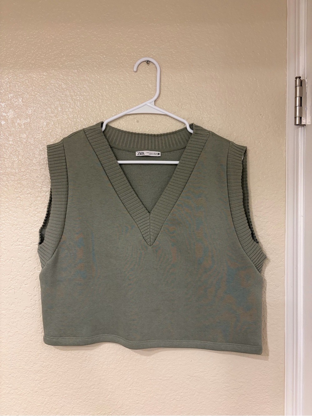 ZARA Sage Green Ribbed Crewneck Sweater